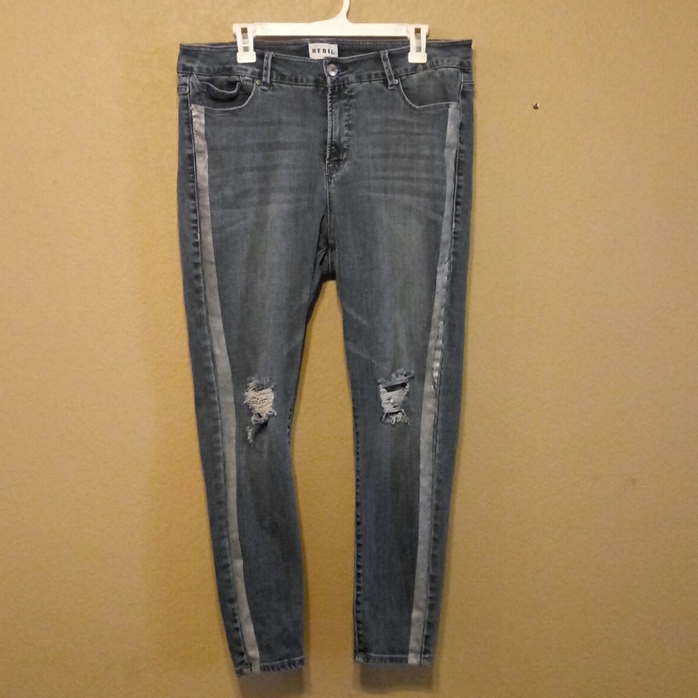 Rebel Wilson X Angels Distressed Skinny Jeans